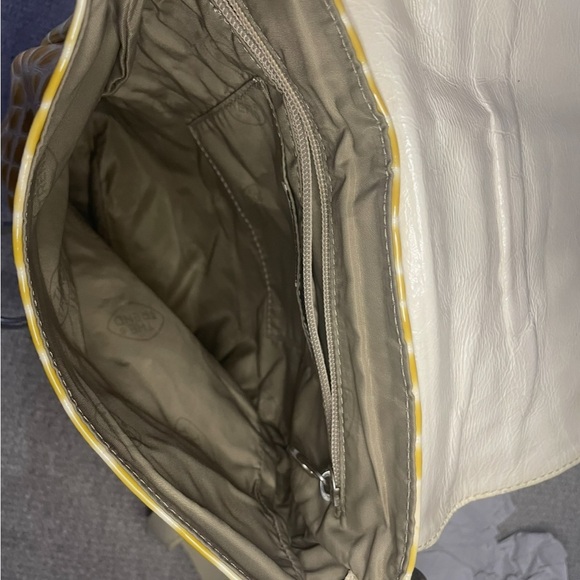 "The Trend" Italian Leather Handbag pocketbook in Mustard Yellow crocodile - Picture 3 of 6